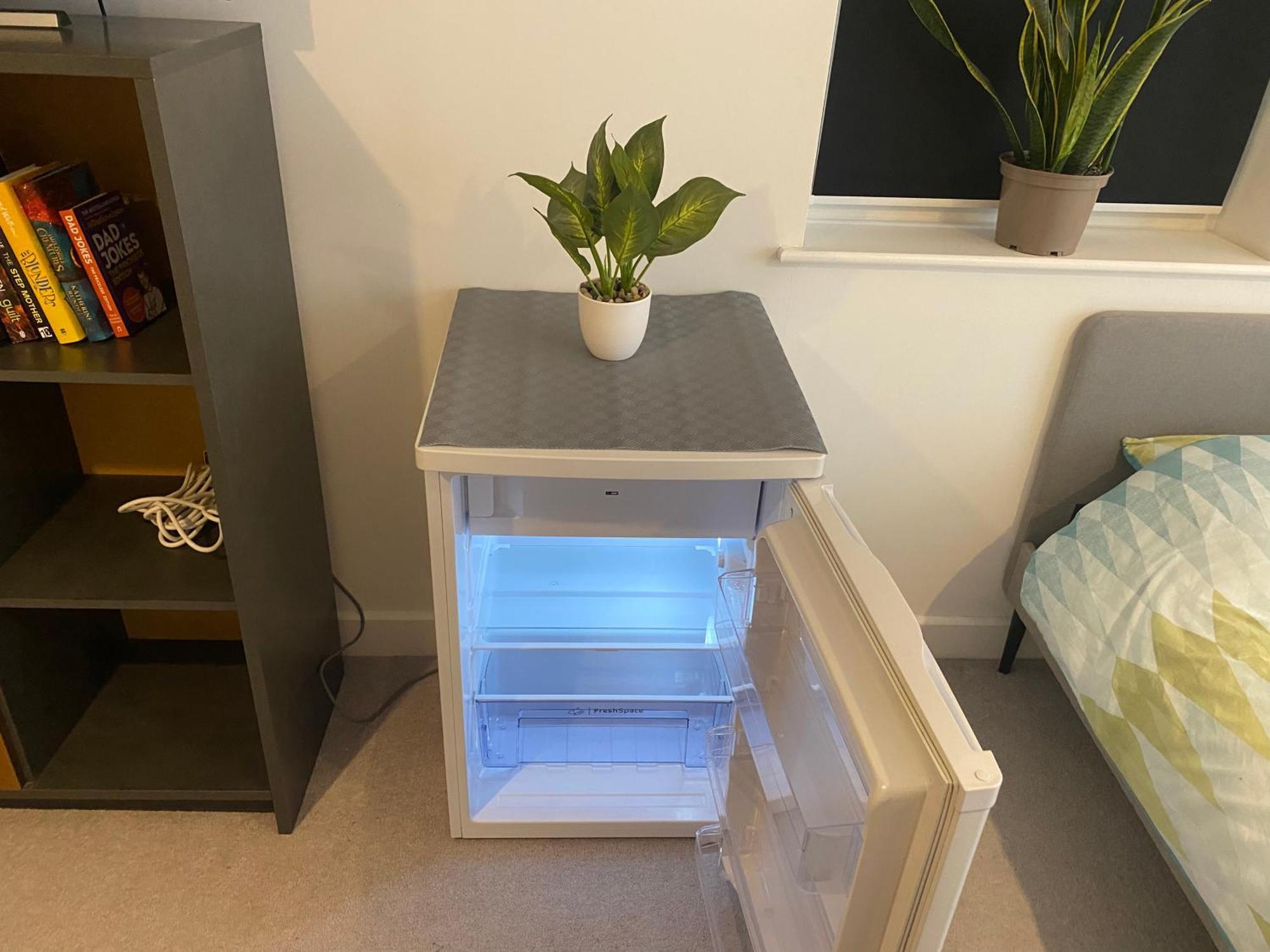 Very Large Double Room With Corner Sofa, Sky Tv, Netflix Etc, Fridge And Microwave Newhaven Esterno foto